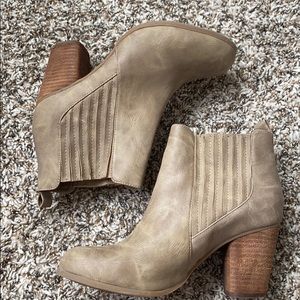 Madden Girl “Dominicc” Taupe booties, 3” heel